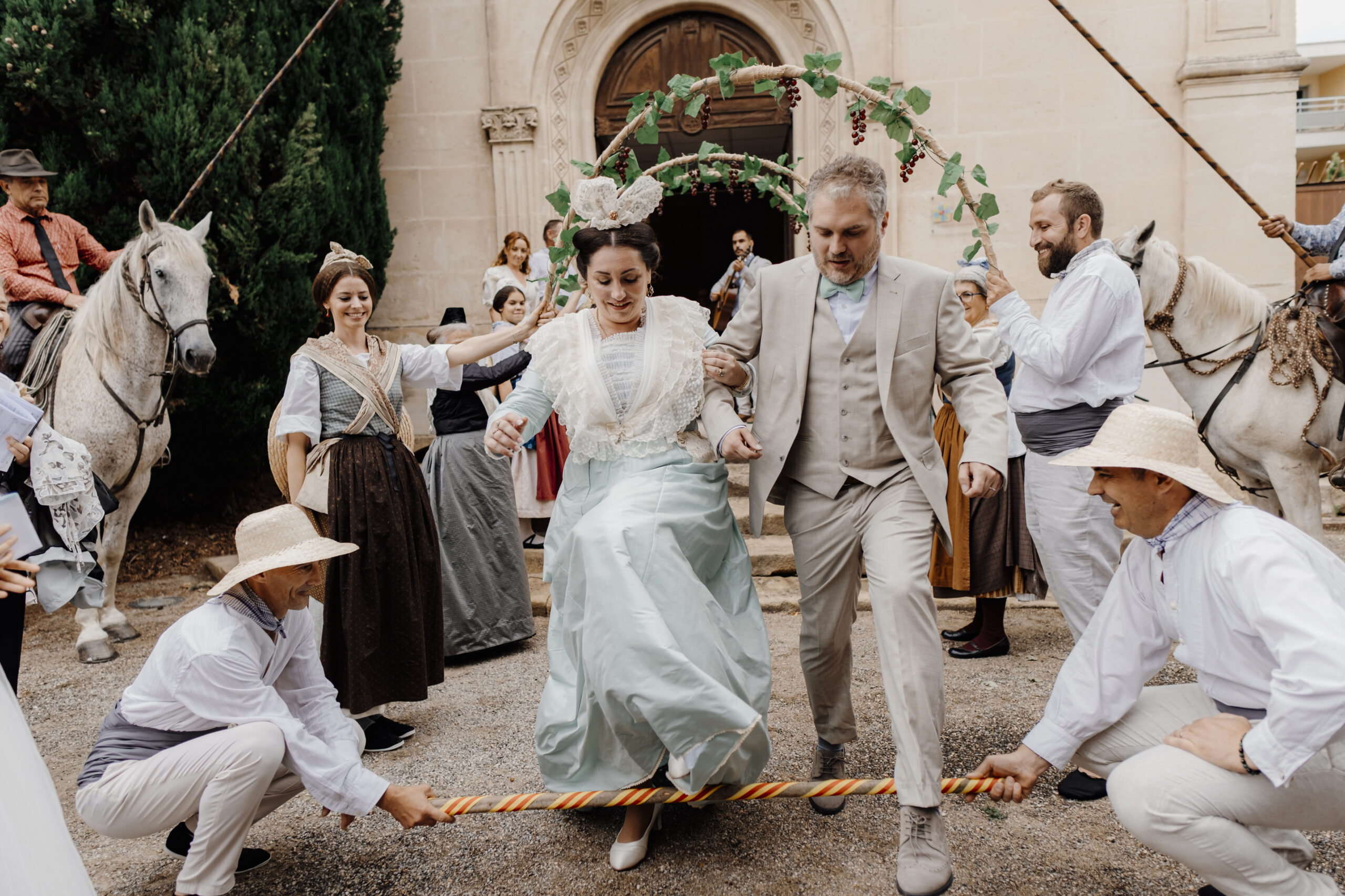 Noélyne Di Muzio photographie photographe de famille maternité mariage couple à cavaillon Avignon salon de Provence pour des séances shootings mariage evjf couple famille bébé nourrisson naissance Provence GOLDEN HOUR
